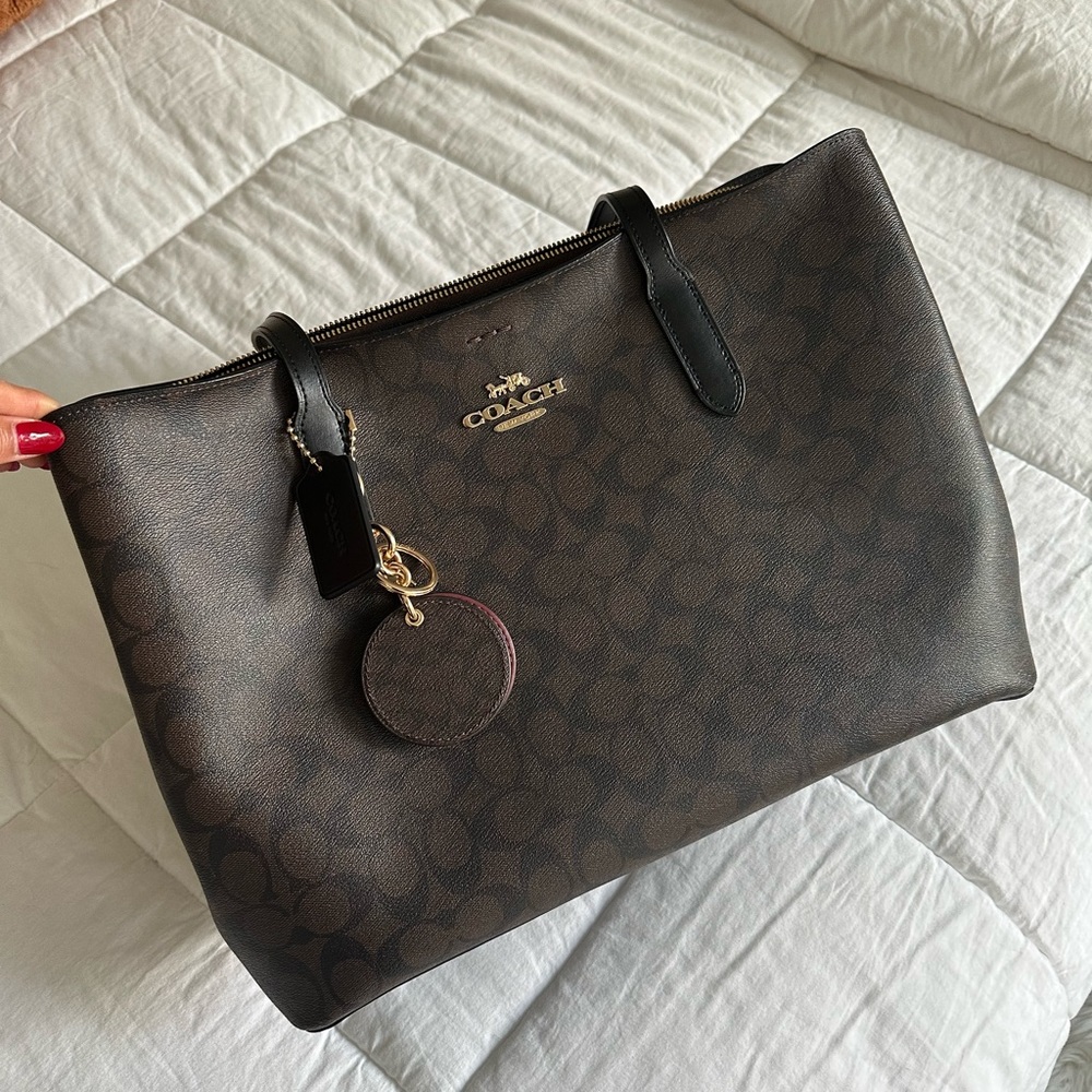 Genuine COACH City Tote In Signature Canvas - Black / Brown / Gold